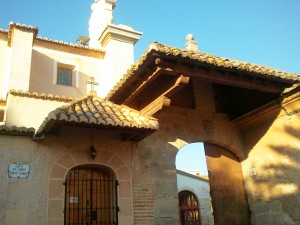 Puerta de acceso Plaza San Roque