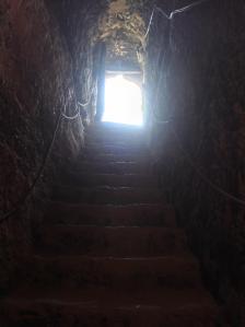 Escalera de acceso a la bodega