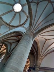 Interior de Santa María la Mayor